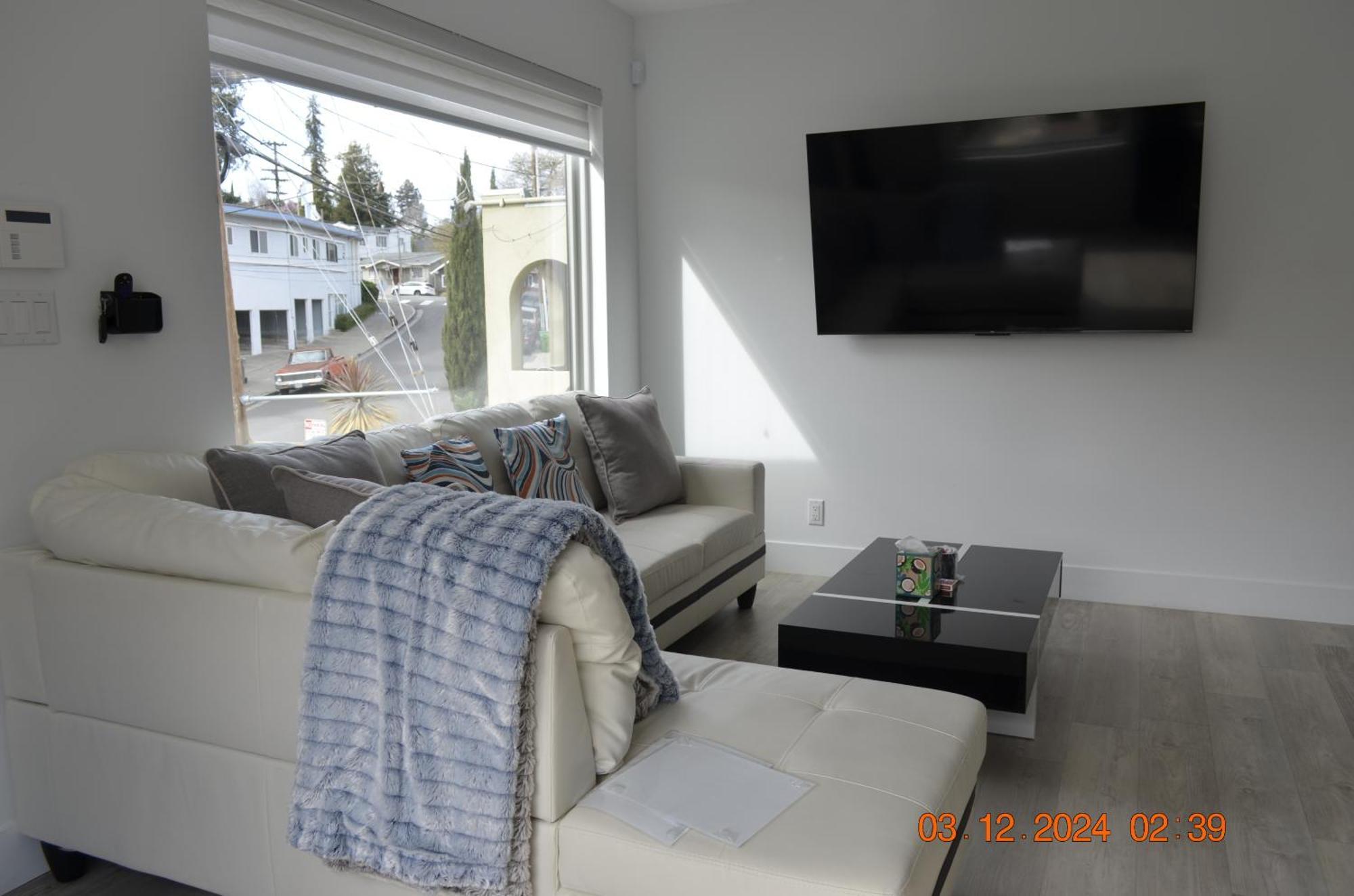 Dimond Abode Vacation Home #1 Oakland Dimond District 客房 照片