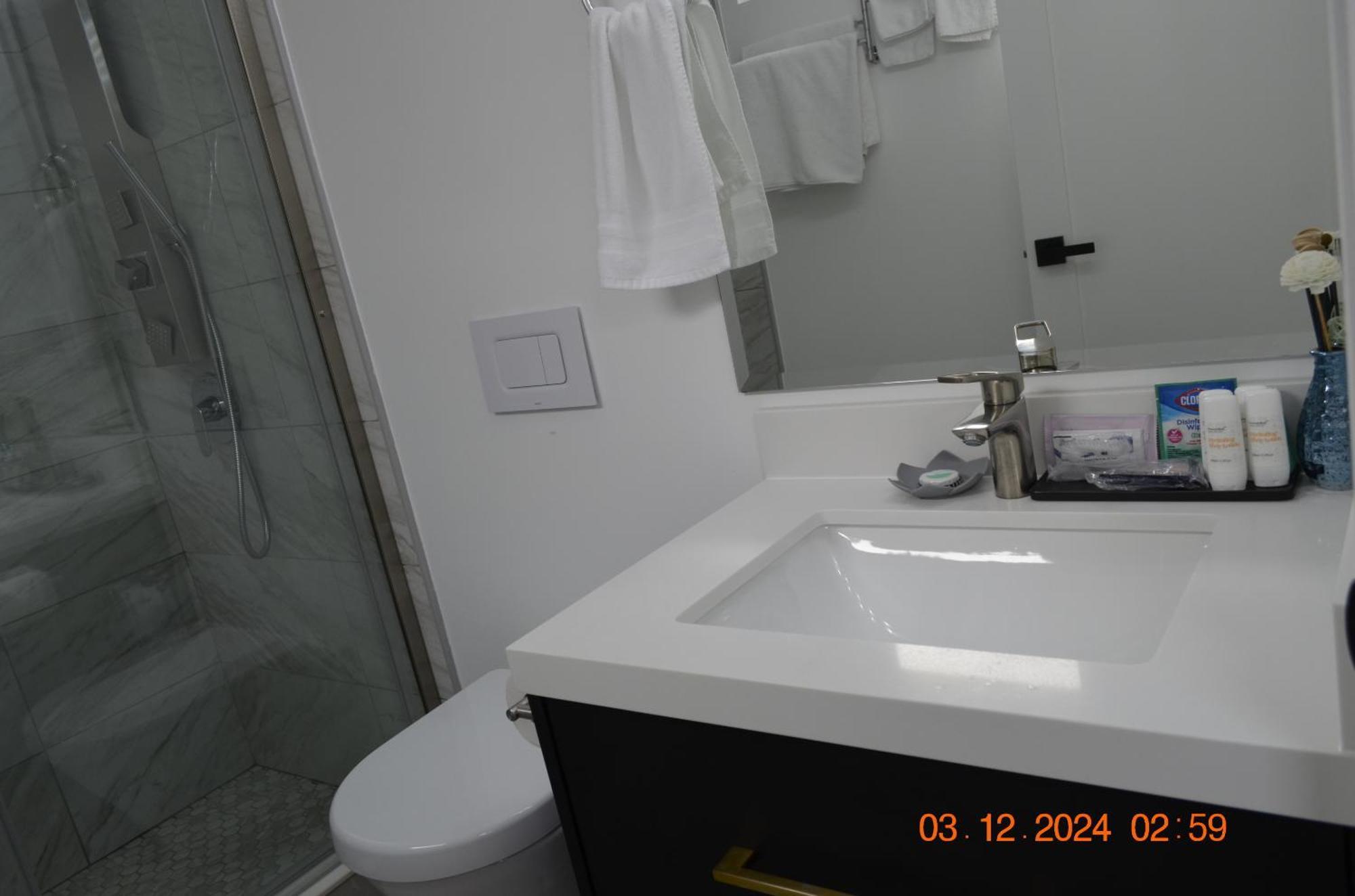 Dimond Abode Vacation Home #1 Oakland Dimond District 客房 照片